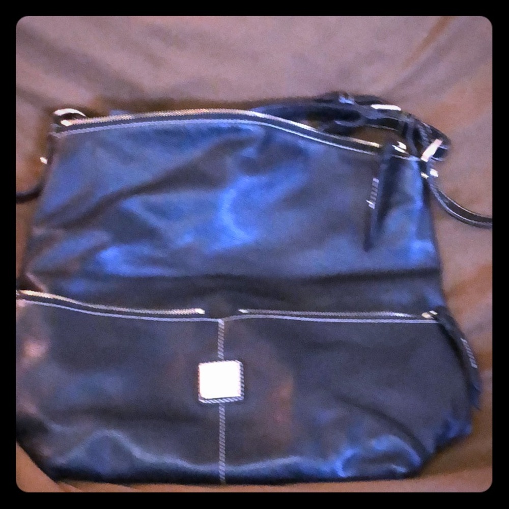 Dooney & Bourke